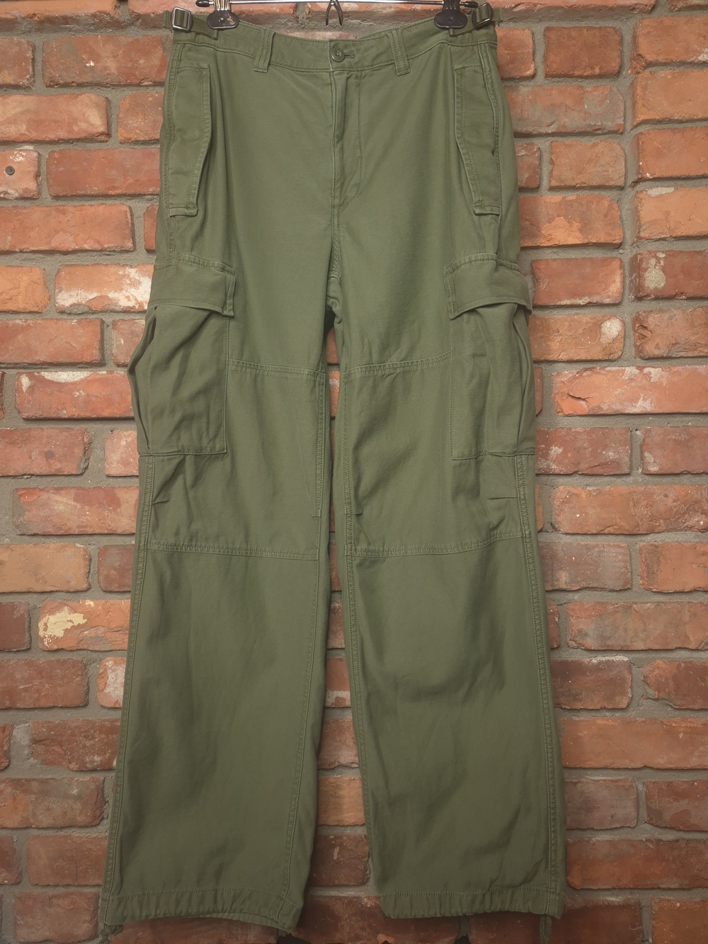 TNA Surplus Division 100% Cotton Cargo Pants Army Green Size 6